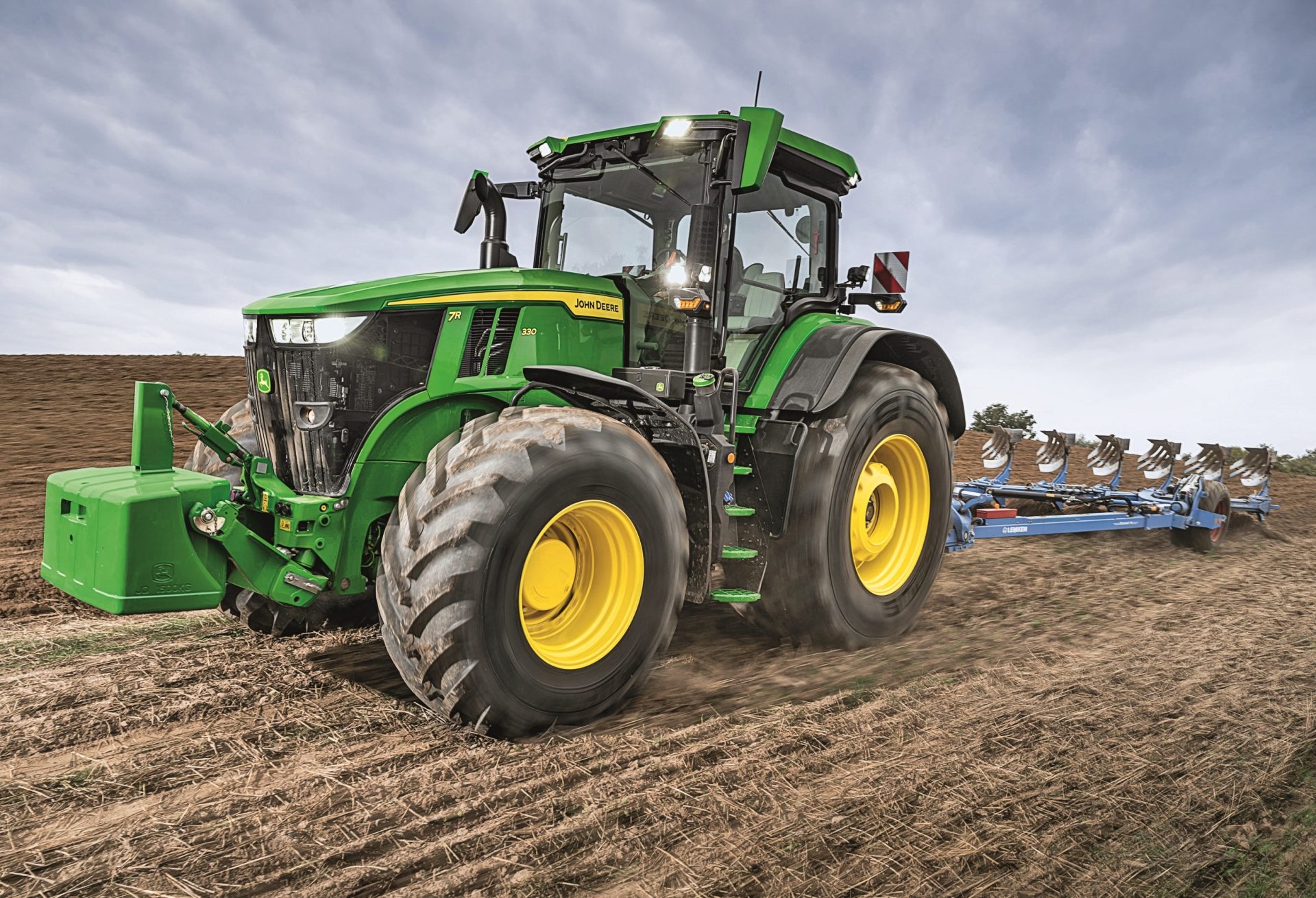 Big three tractor markets down