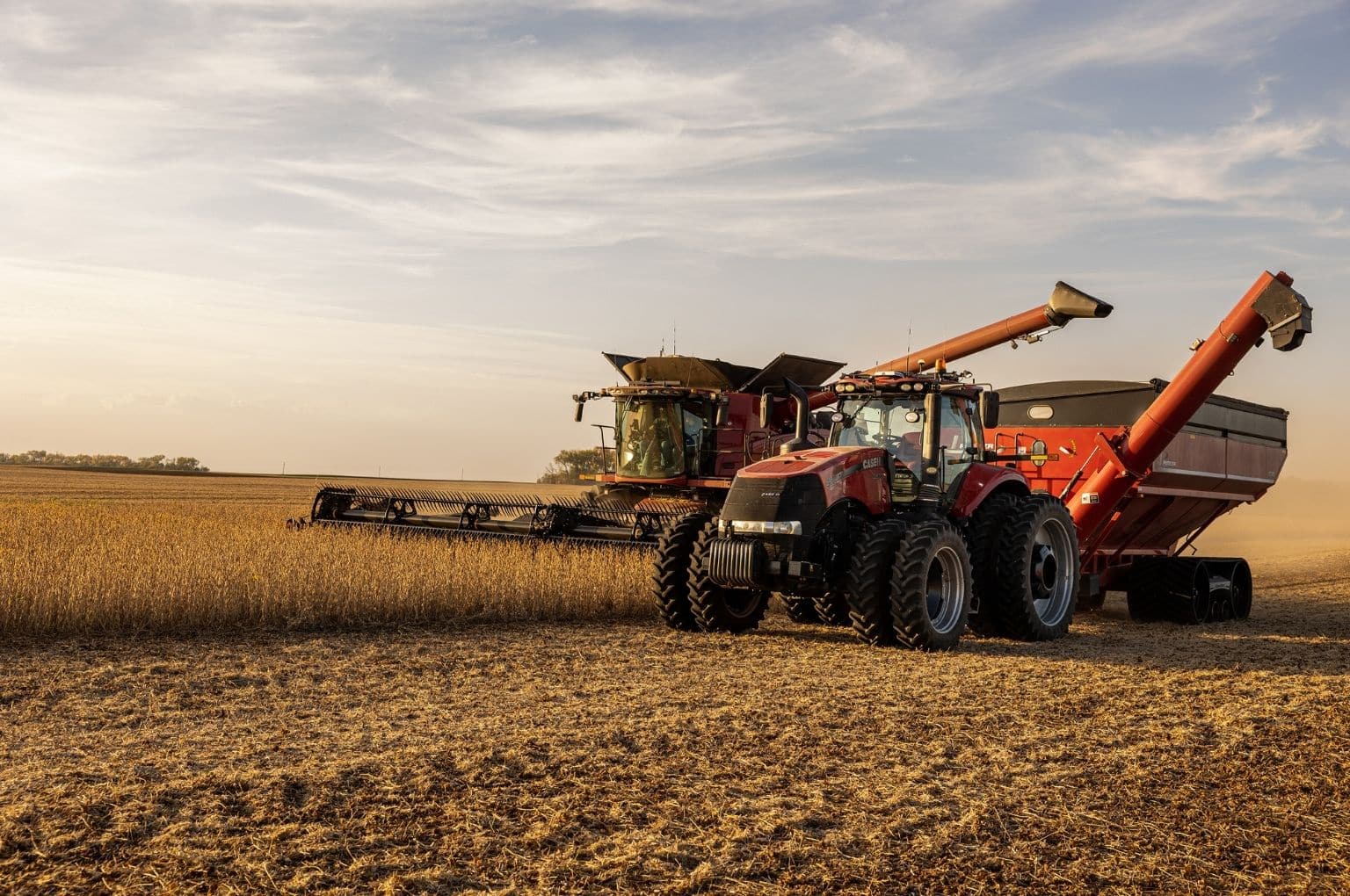 Case IH Magnum drives autonomously