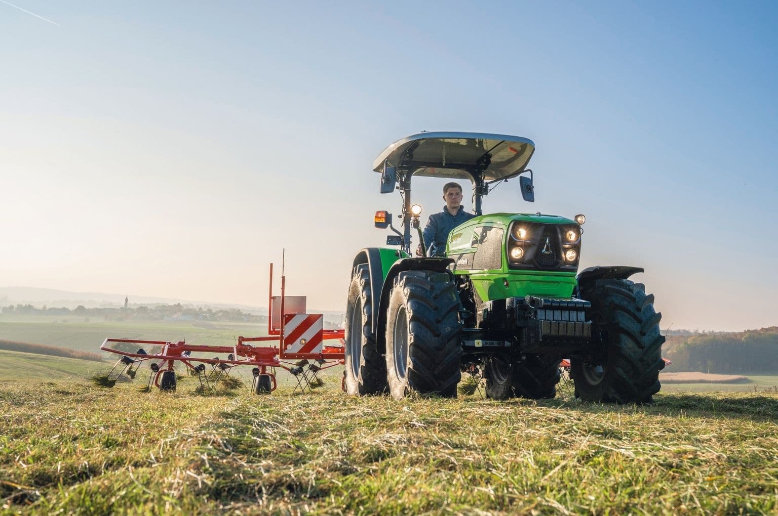 Deutz-Fahr launches 4E compact format Series