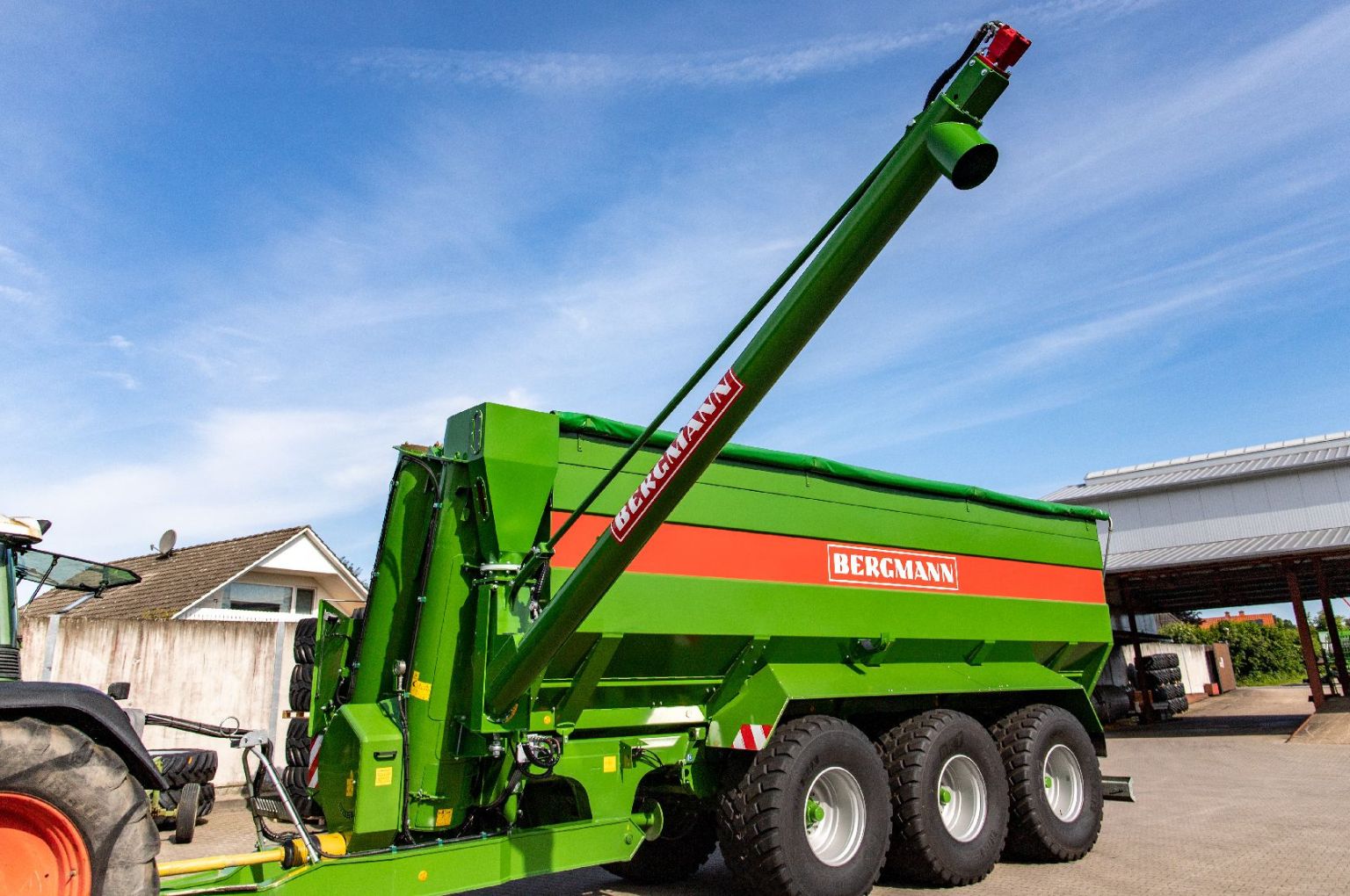 Makeover Bergmann grain transfer trailers  