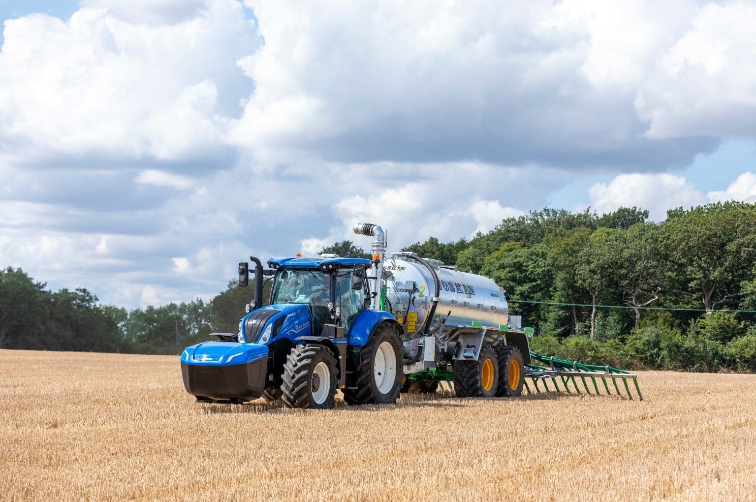 New Holland T6 Methane Power tractor to the Americas