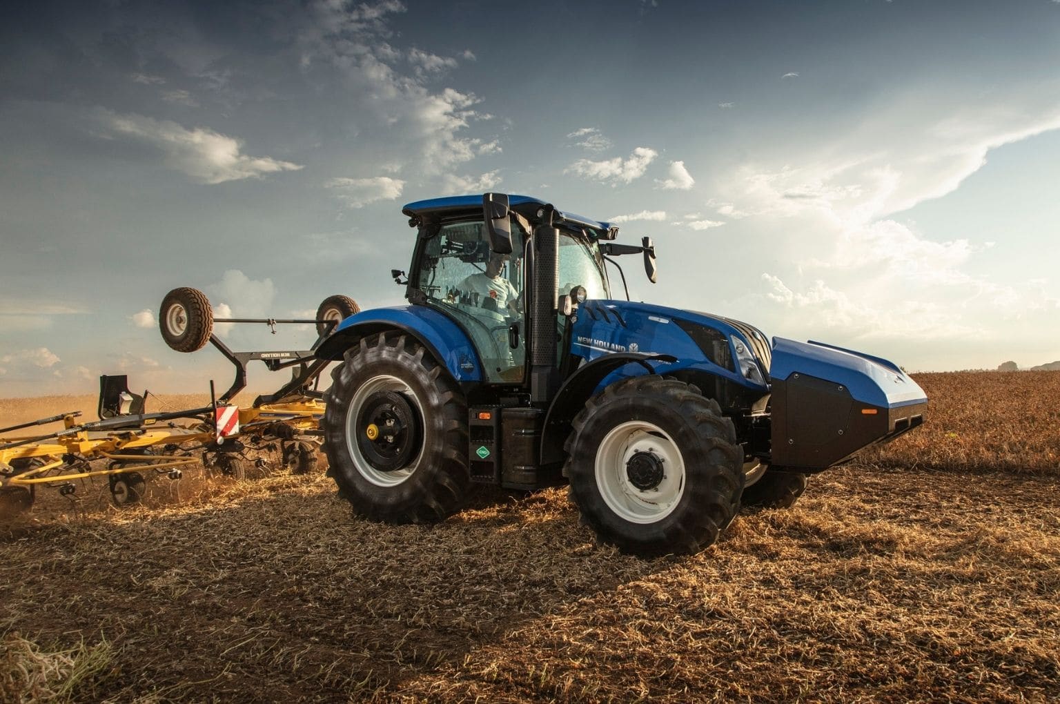 New Holland T6 methane tractor available in Brazil