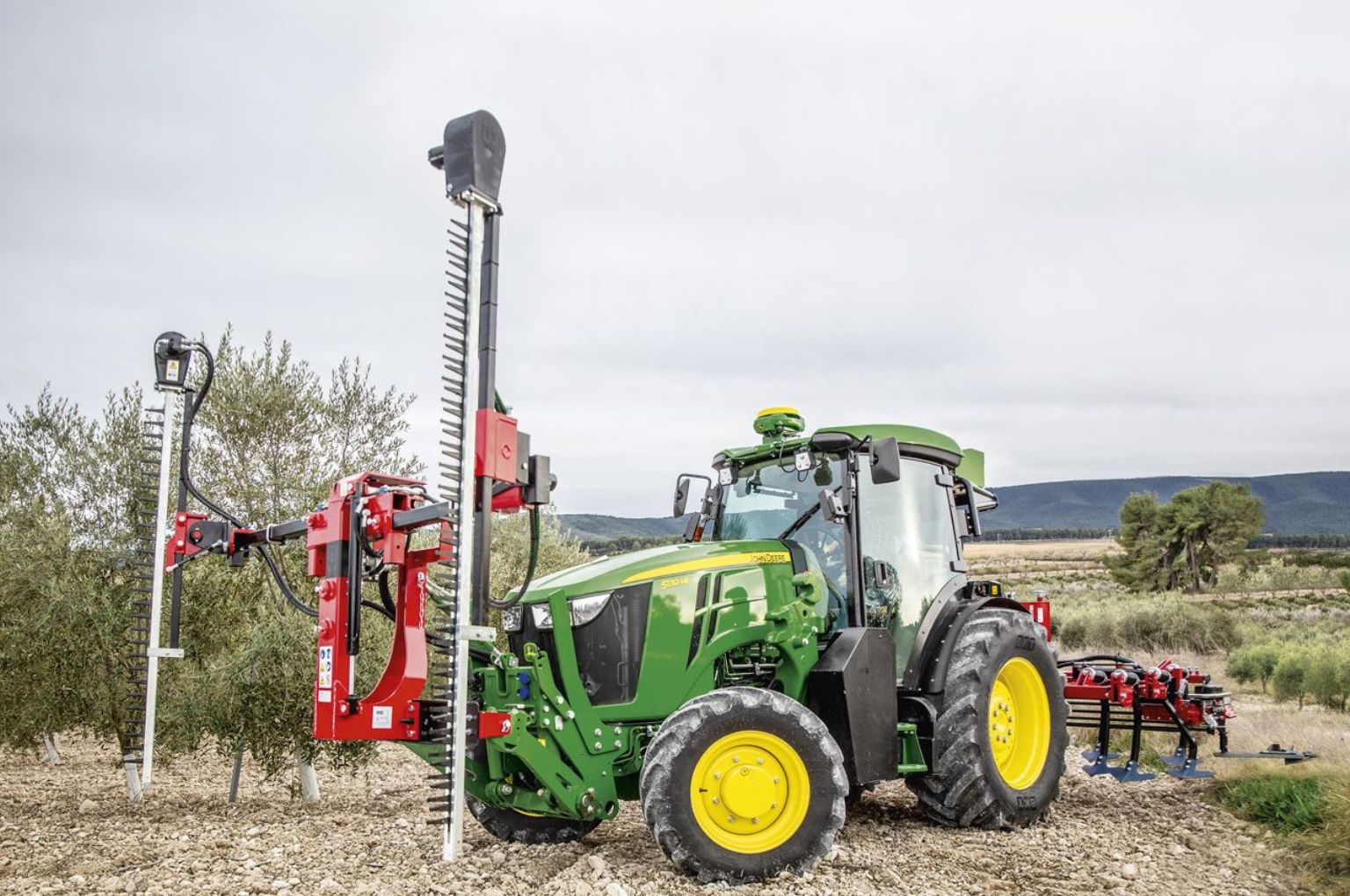 Powerful narrow new 5ML from John Deere