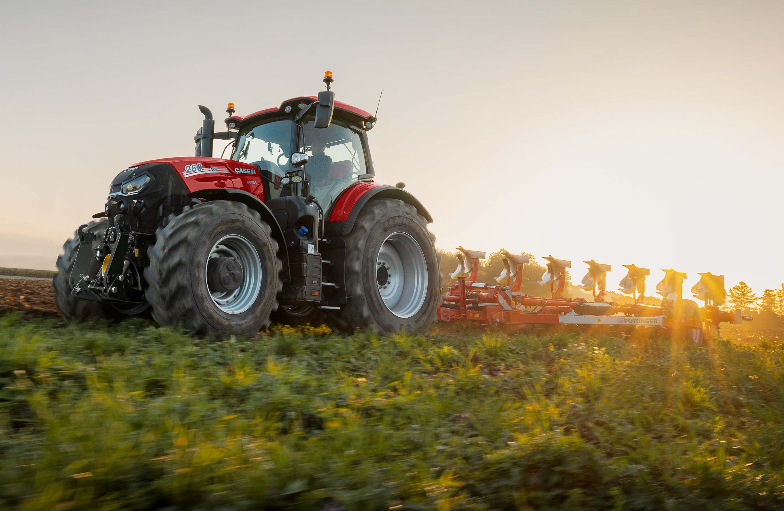 See the new Puma 260 CVXDrive and grab a free breakfast at The West Country Farming & Machinery Show