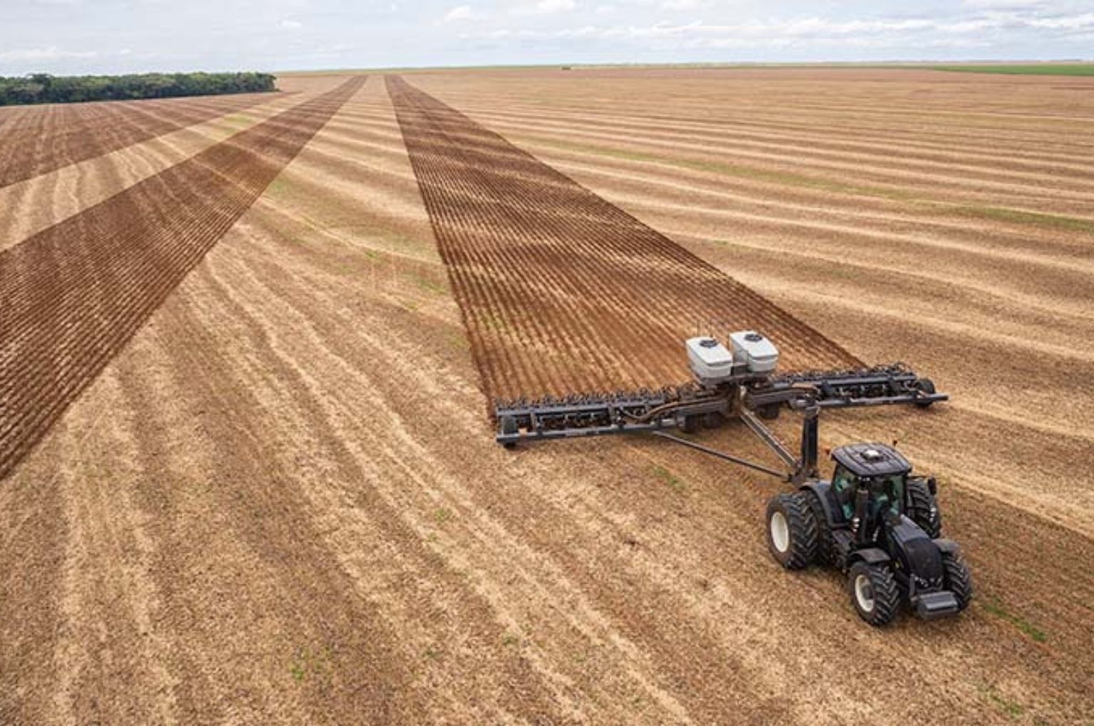 Valtra offers free update to enhance precision farming