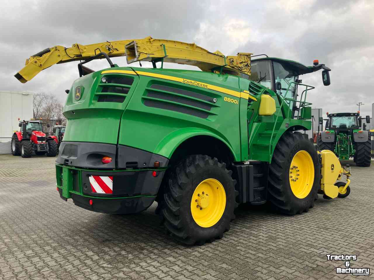 Forage-harvester John Deere 8800i ProDrive 2016 3225/1998 UUR!!!