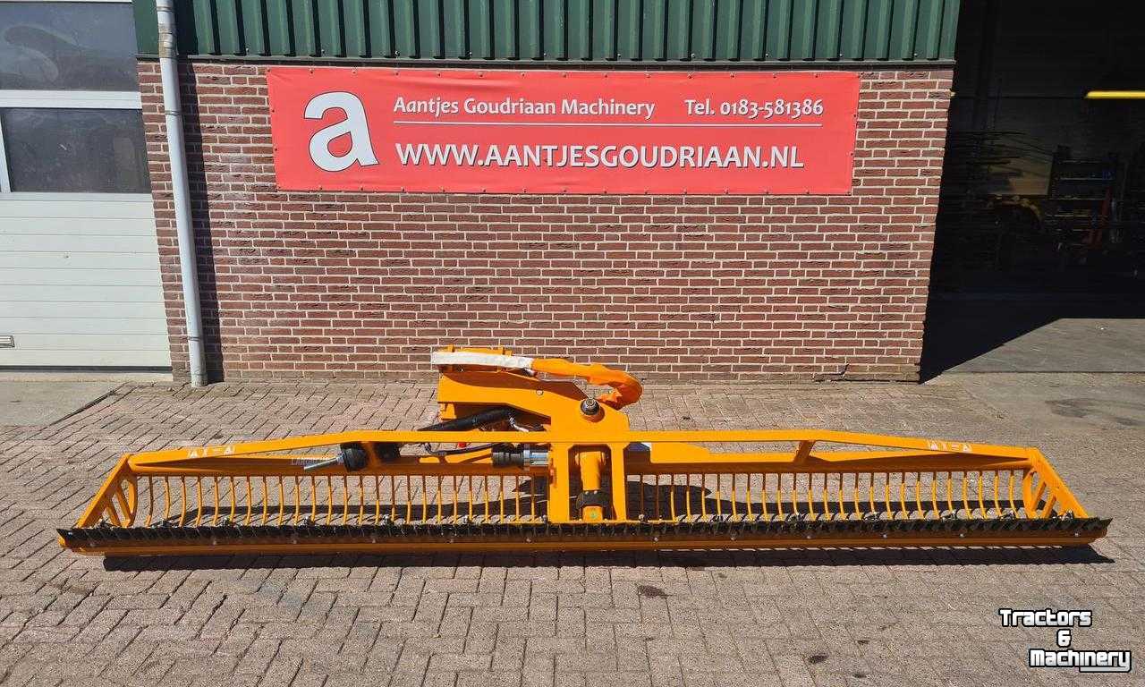 Mowing bucket Landreus Maaikorf kraan-aanbouw