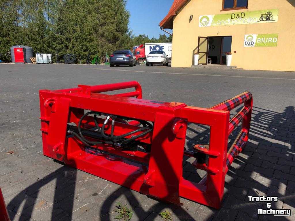 Front-end loader  D&D Landtechnika Quaderballenzange