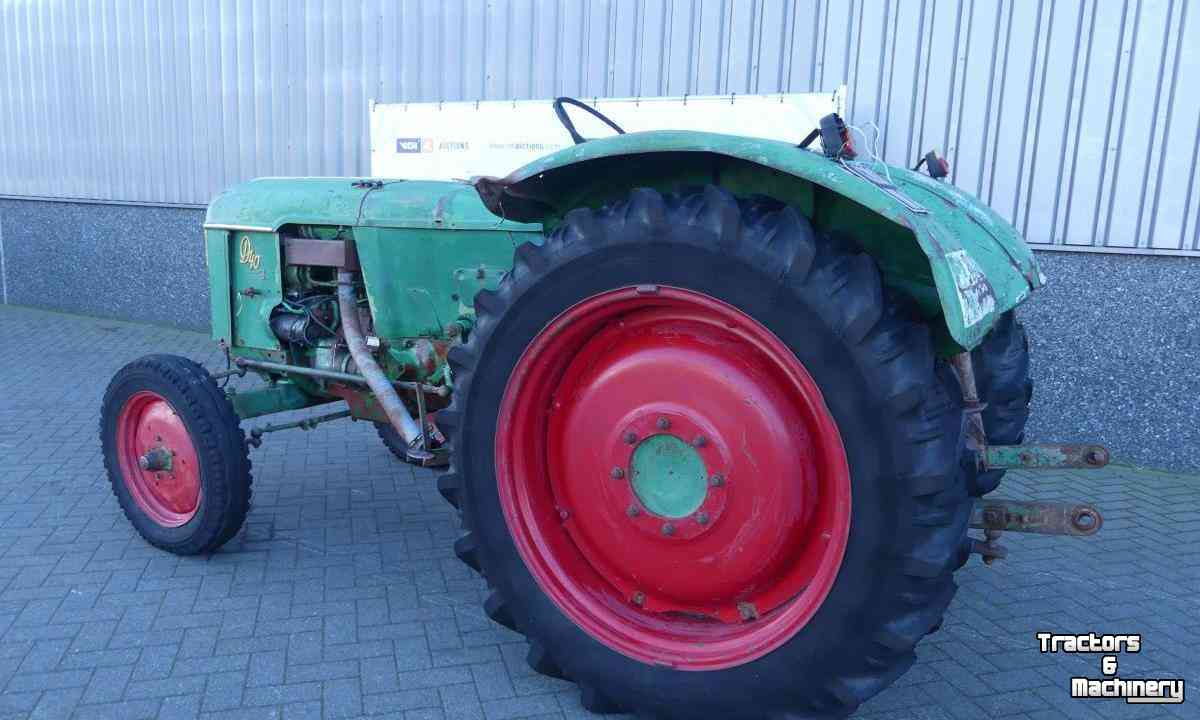 Oldtimers Deutz D40.1s-UFS Oltimer Tractor