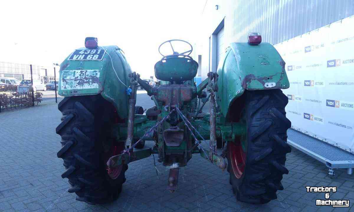 Oldtimers Deutz D40.1s-UFS Oltimer Tractor