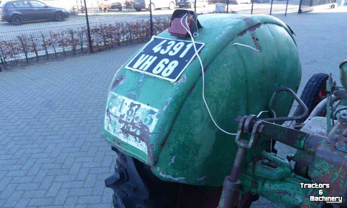 Oldtimers Deutz D40.1s-UFS Oltimer Tractor