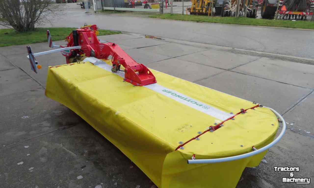 Mower Pottinger NovaCat 302 Maaier