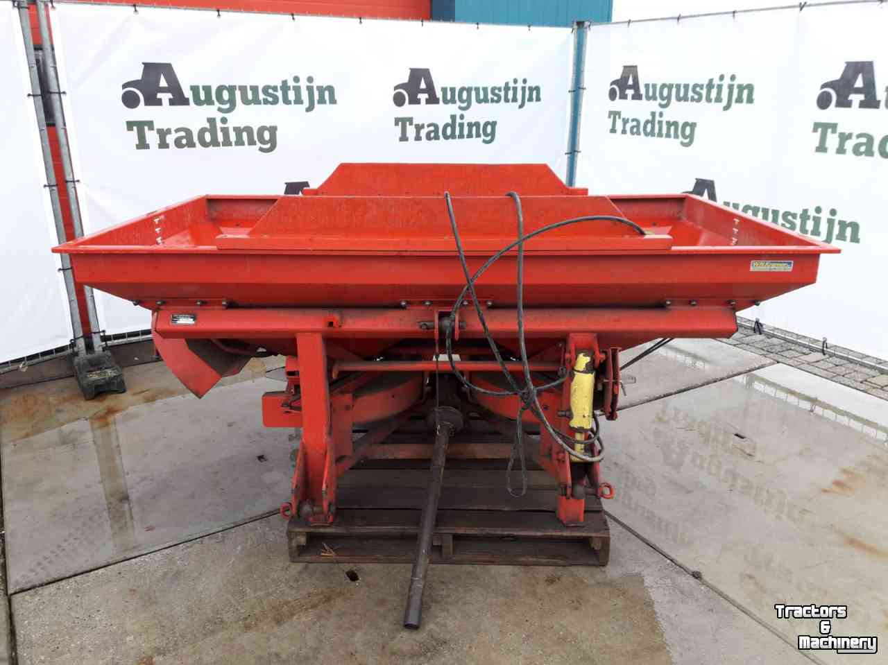 Fertilizer spreader Lely Centerliner