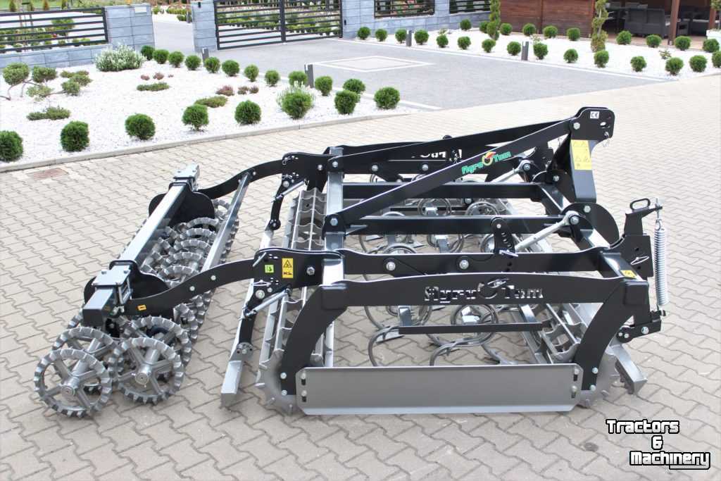 Seedbed combination Agro-Tom zaaibedcombinatie  compactor  UPH