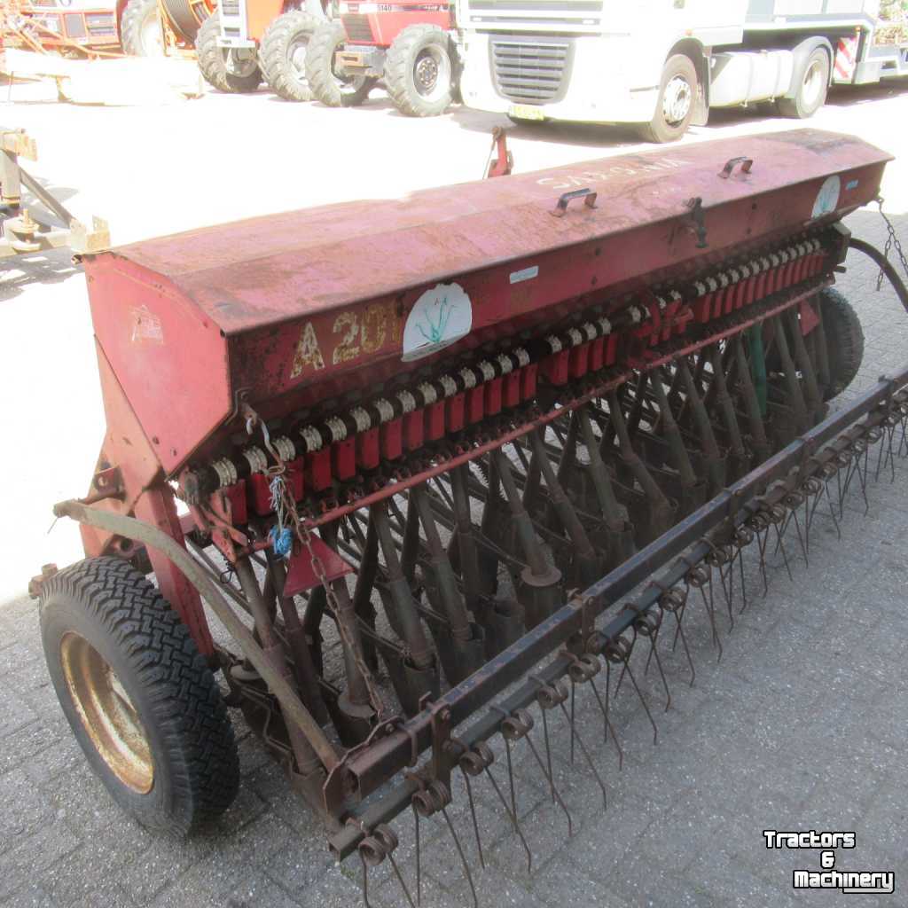 Seed drill Saxonia A201 Zaaimachine 32 pijpen