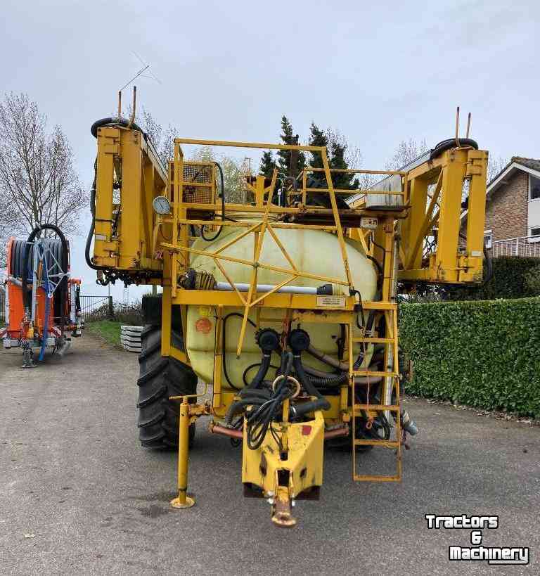 Fieldsprayer pull-type Dubex Mentor 9804