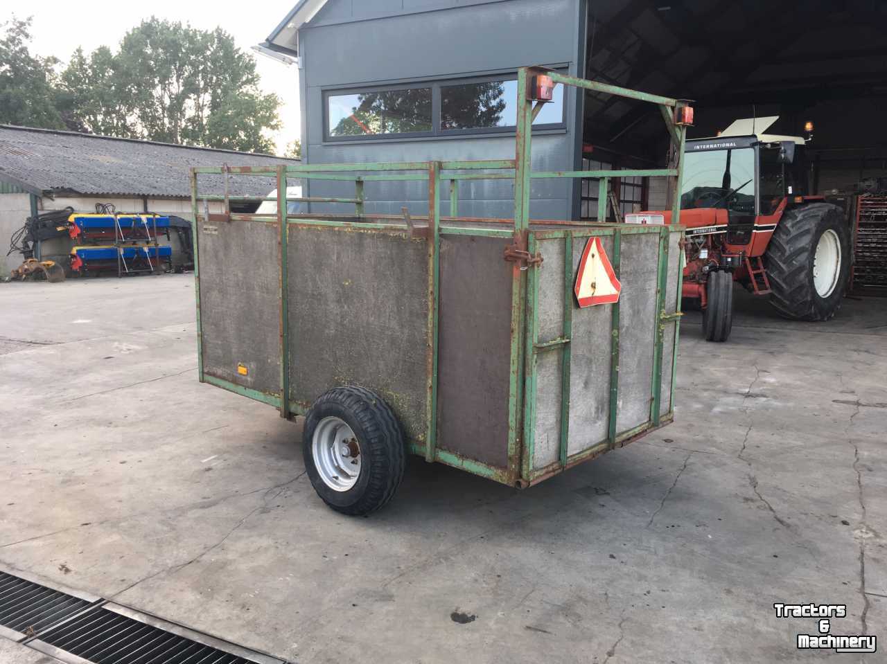 Livestock trailer  2 koe