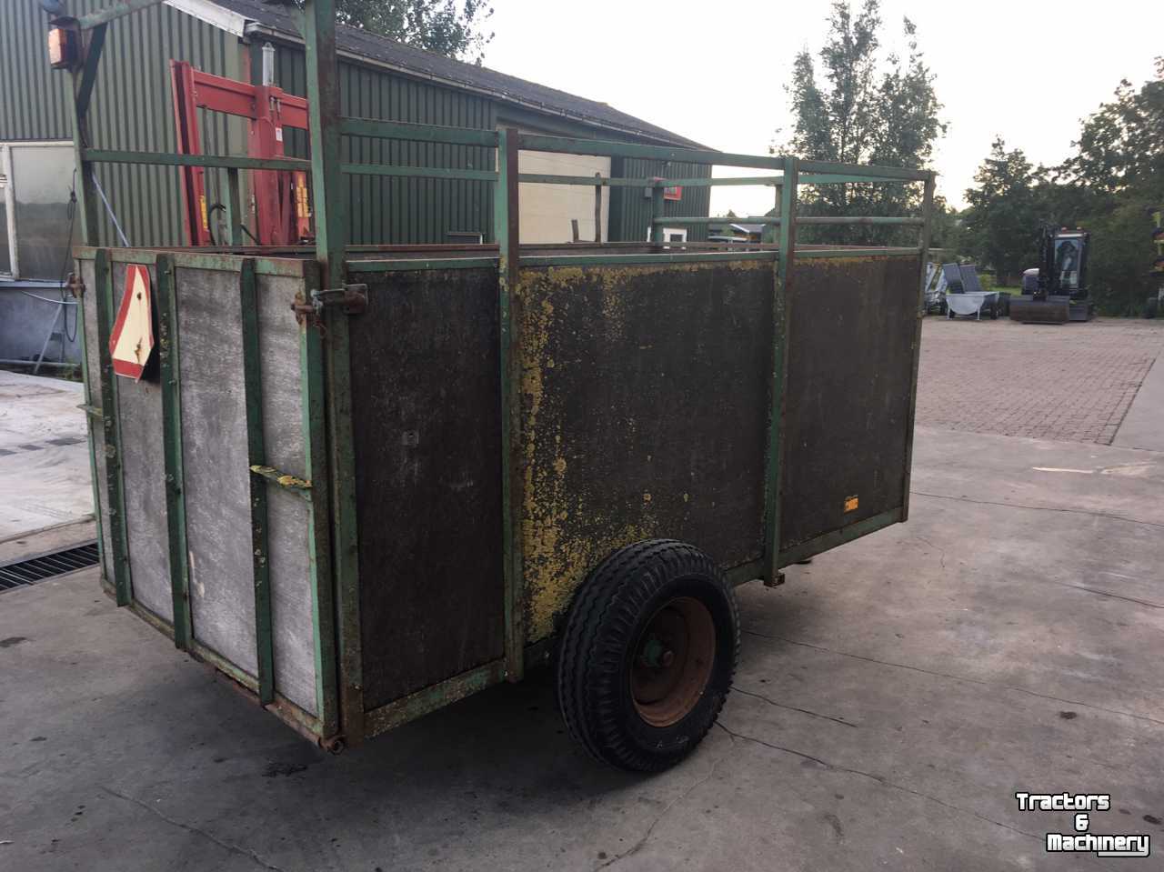 Livestock trailer  2 koe