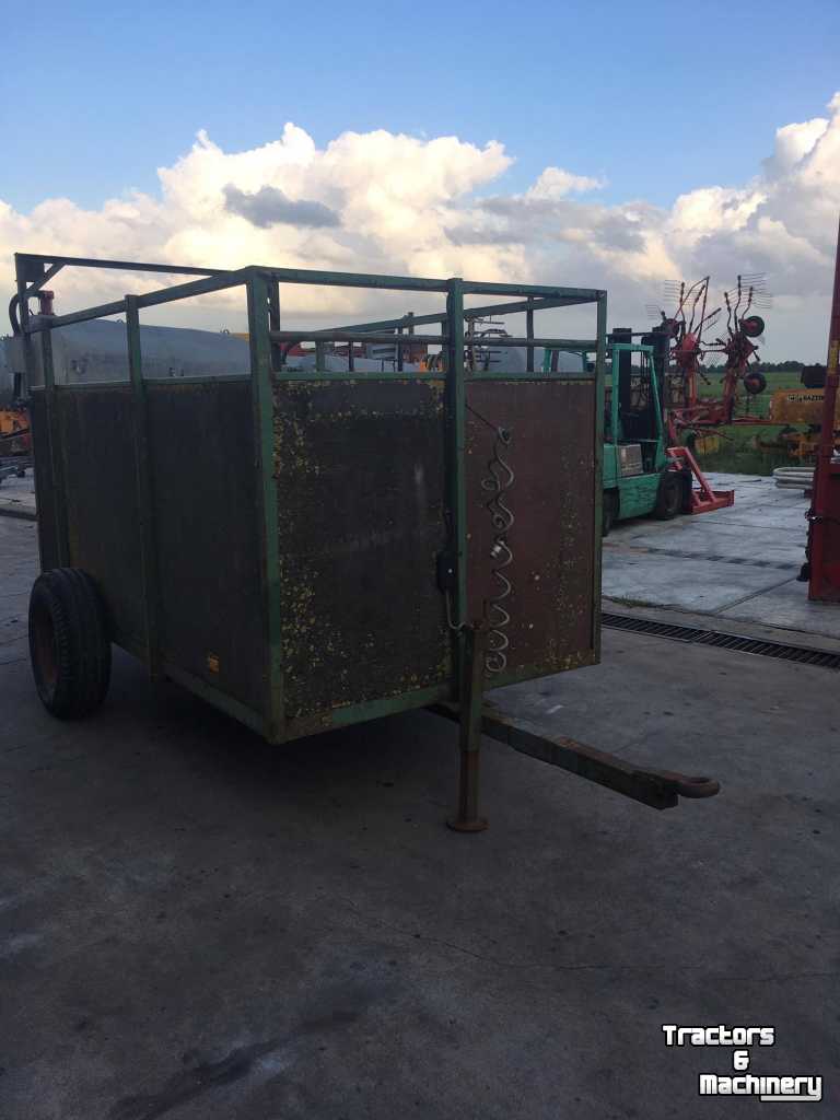 Livestock trailer  2 koe