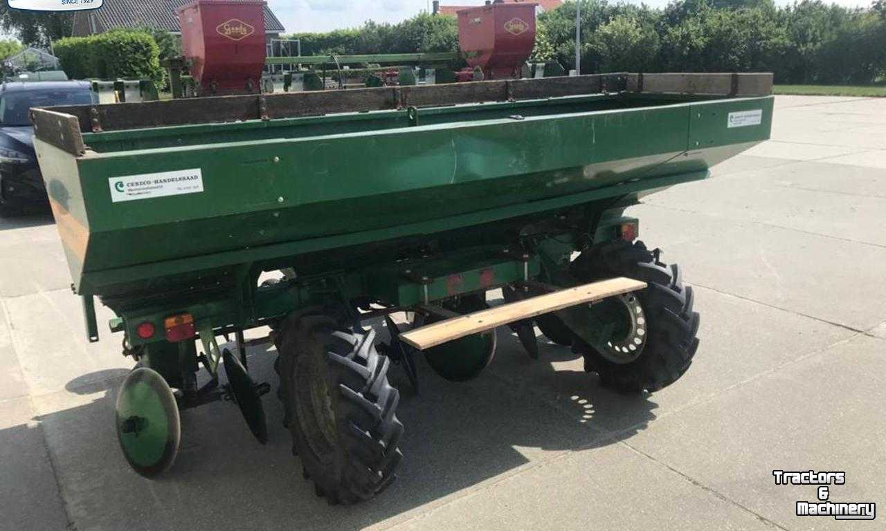 Potato planter Cramer Junior Super F Aardappelpootmachine