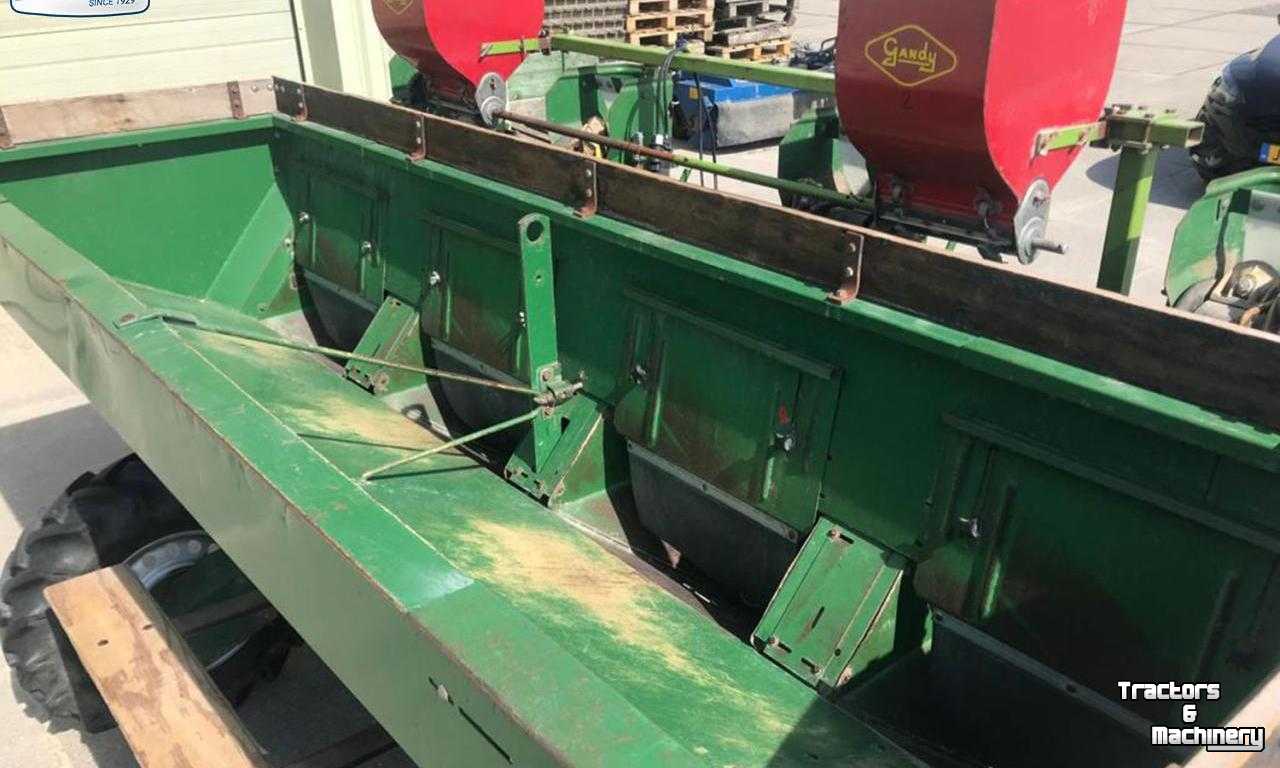 Potato planter Cramer Junior Super F Aardappelpootmachine