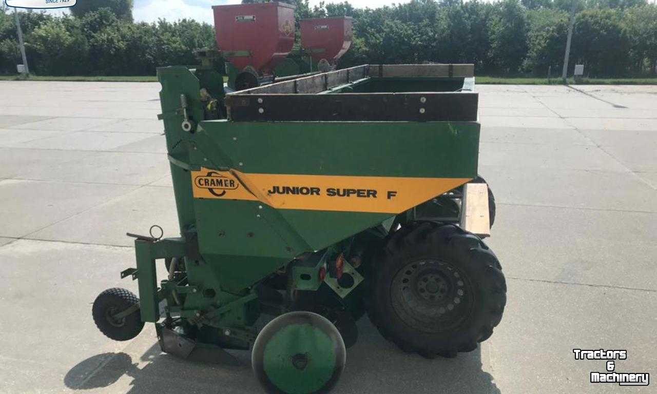 Potato planter Cramer Junior Super F Aardappelpootmachine