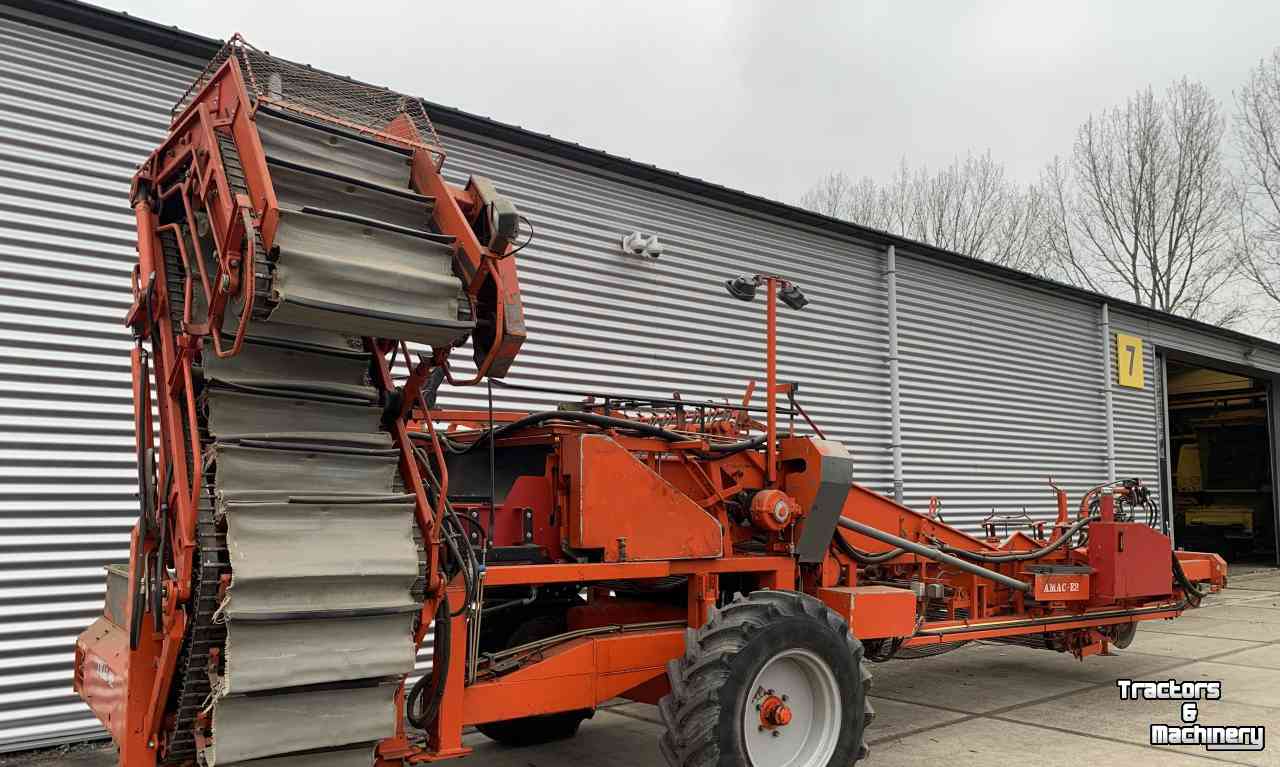 Potato harvester Amac E2 Aardappelrooier