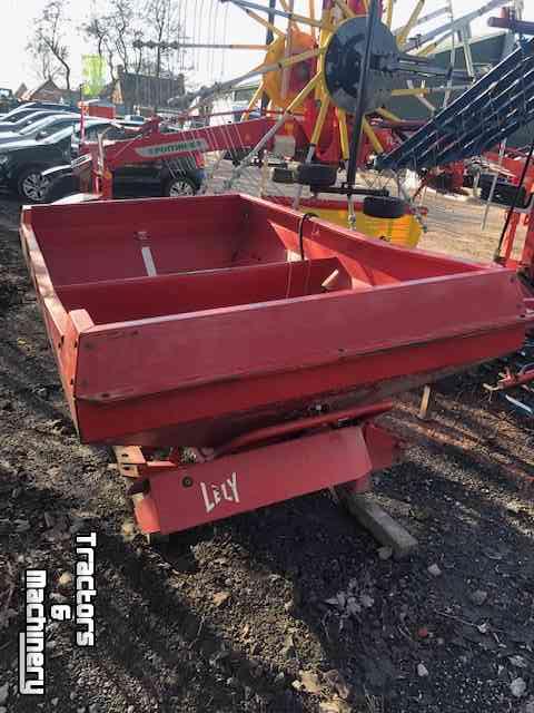 Fertilizer spreader Lely kunstmest strooier