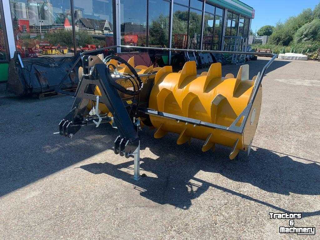 Silage spreader Mammut Gigant 280 HSB Kuilverdeler