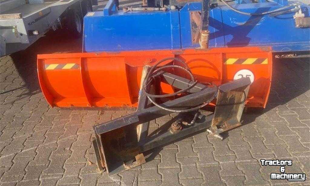 Snow Removal Equipment Bema 1100 Sneeuwschuif