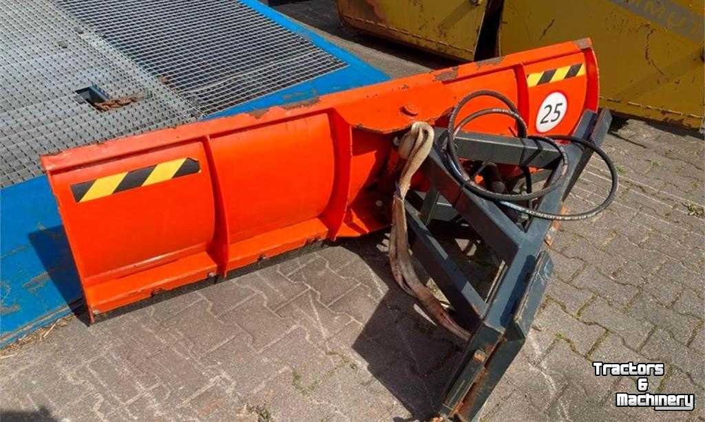 Snow Removal Equipment Bema 1100 Sneeuwschuif