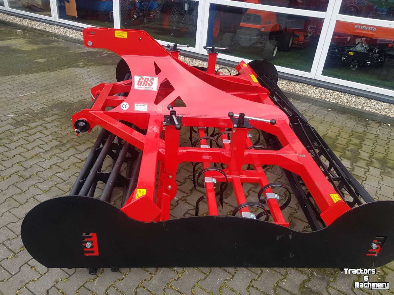 Seedbed combination GRS GRS Vento 3001 front egalisatie cultivator