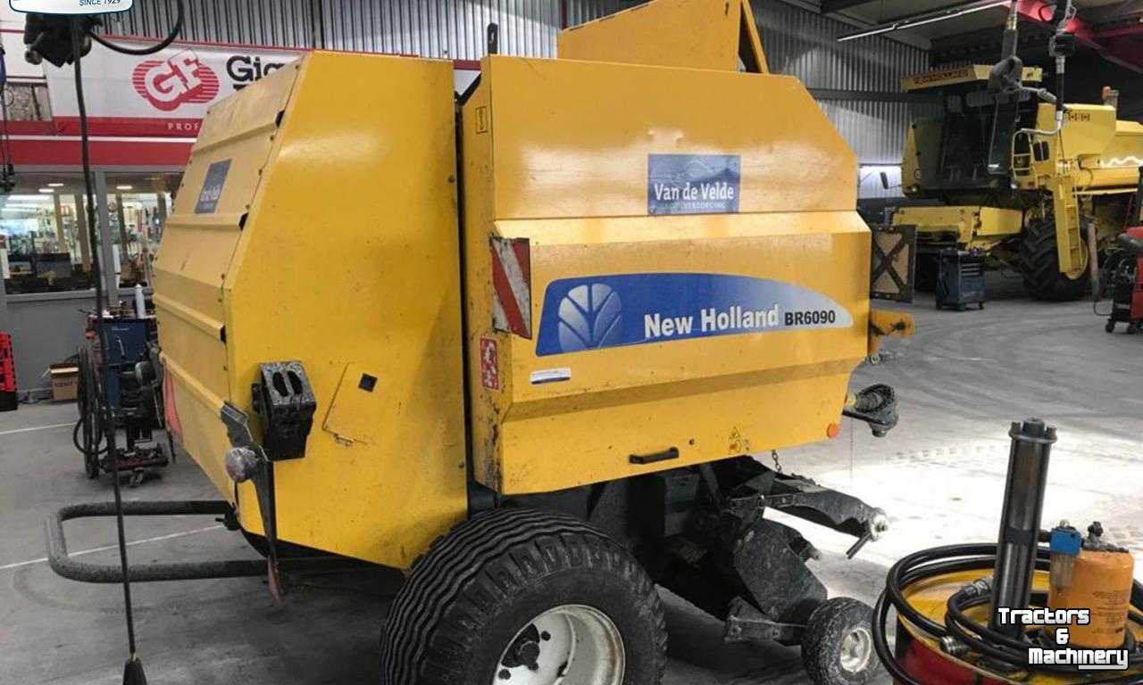 Balers New Holland BR 6090 Rondebalen-Pers