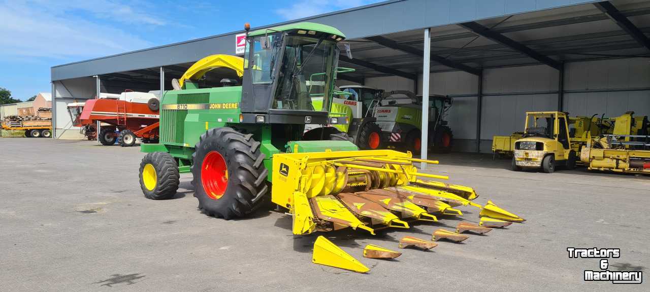 Forage-harvester John Deere 6710