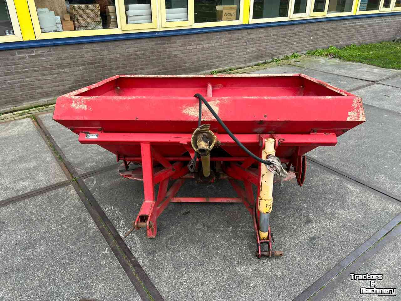 Fertilizer spreader Lely kunstmeststrooier dungelstreuer