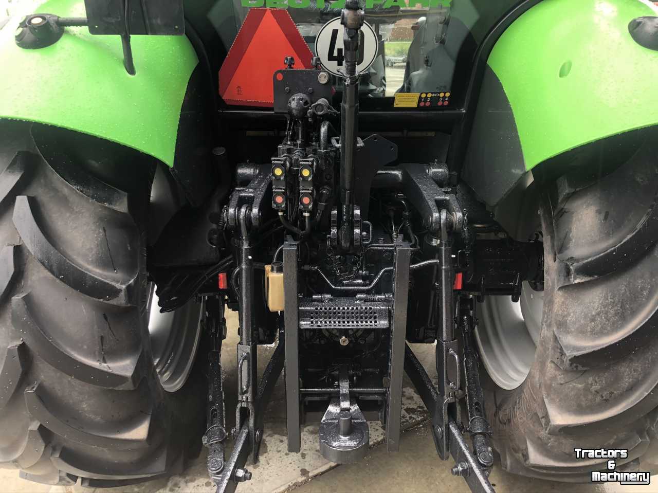 Tractors Deutz-Fahr Agrotron 100 MK3