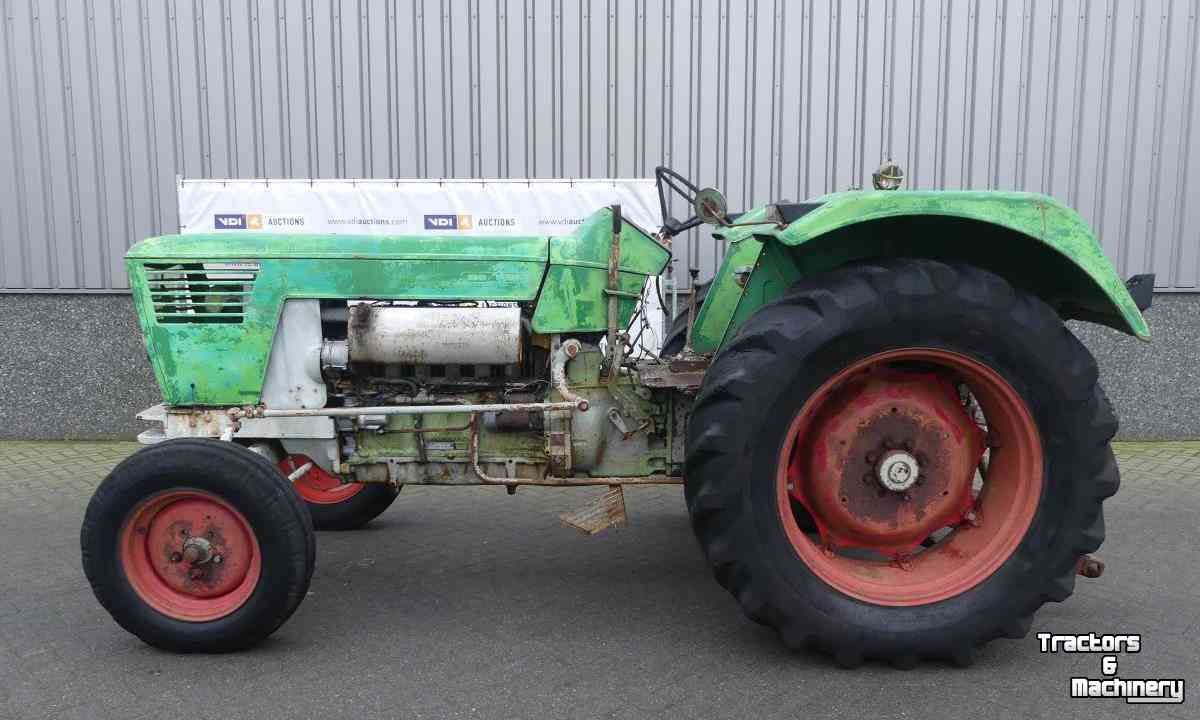 Tractors Deutz D8006