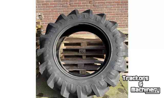 Wheels, Tyres, Rims & Dual spacers Pirelli 16.9R38 90%