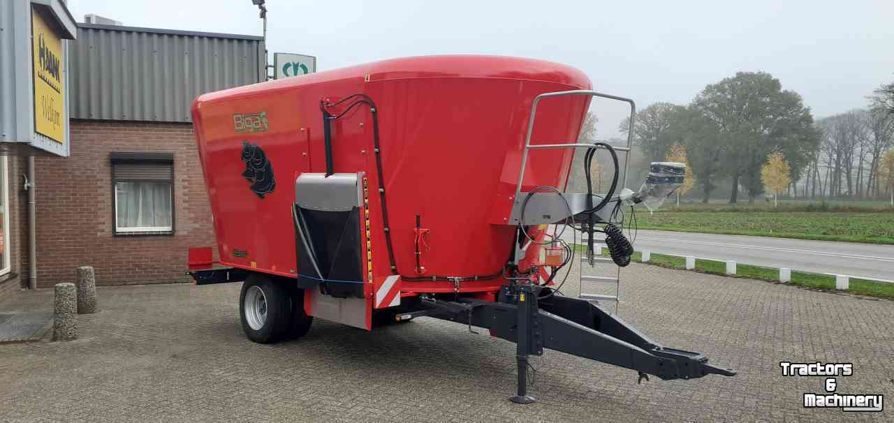 Vertical feed mixer Peecon Airmix Biga Twin Future 25