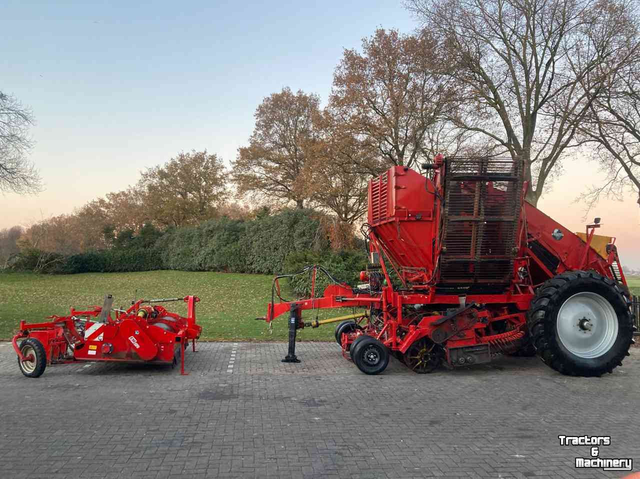 Sugar beet harvester Holmer KRB, Grimme FM 270