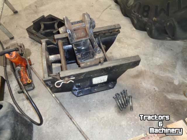 Used parts for tractors New Holland tl