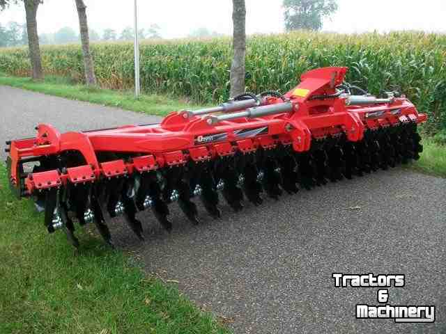 Disc harrow Hofstede nieuw. Schijveneg schijven eg  disc harrow verkruimel rol NIEUW