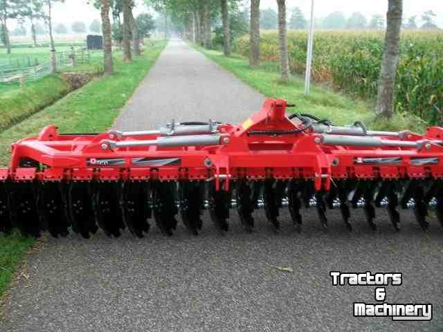 Disc harrow Hofstede nieuw. Schijveneg schijven eg  disc harrow verkruimel rol NIEUW