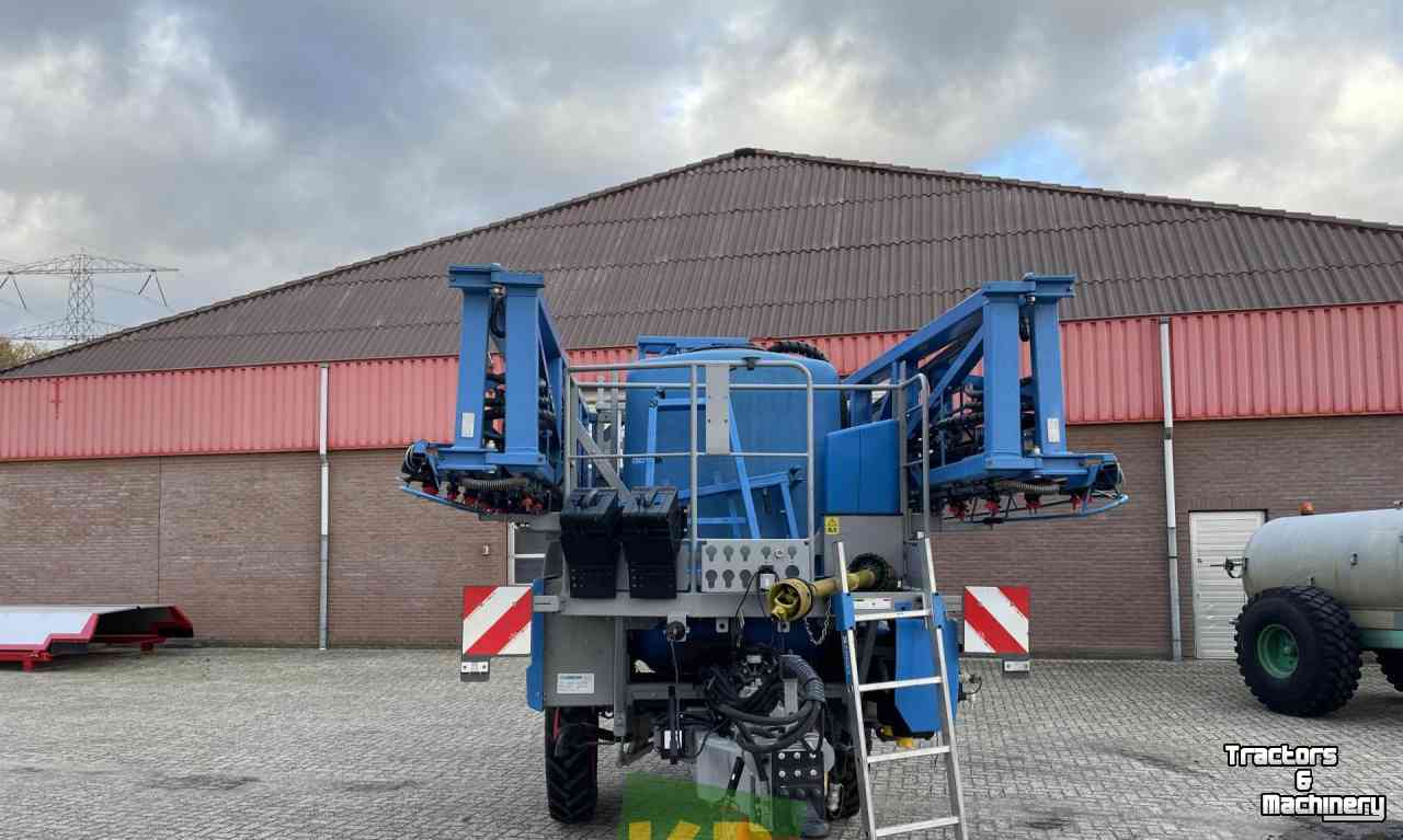 Fieldsprayer pull-type Lemken Albatros 9/5000