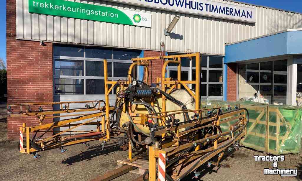 Fieldsprayer 3 points Dubex M8 Veldspuit