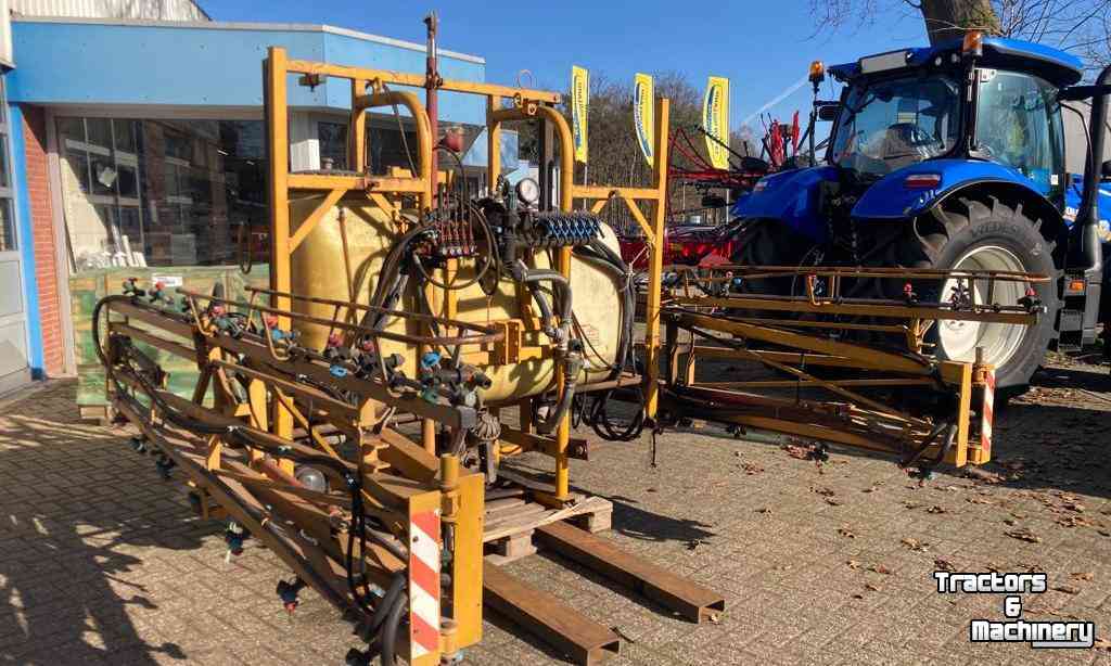 Fieldsprayer 3 points Dubex M8 Veldspuit