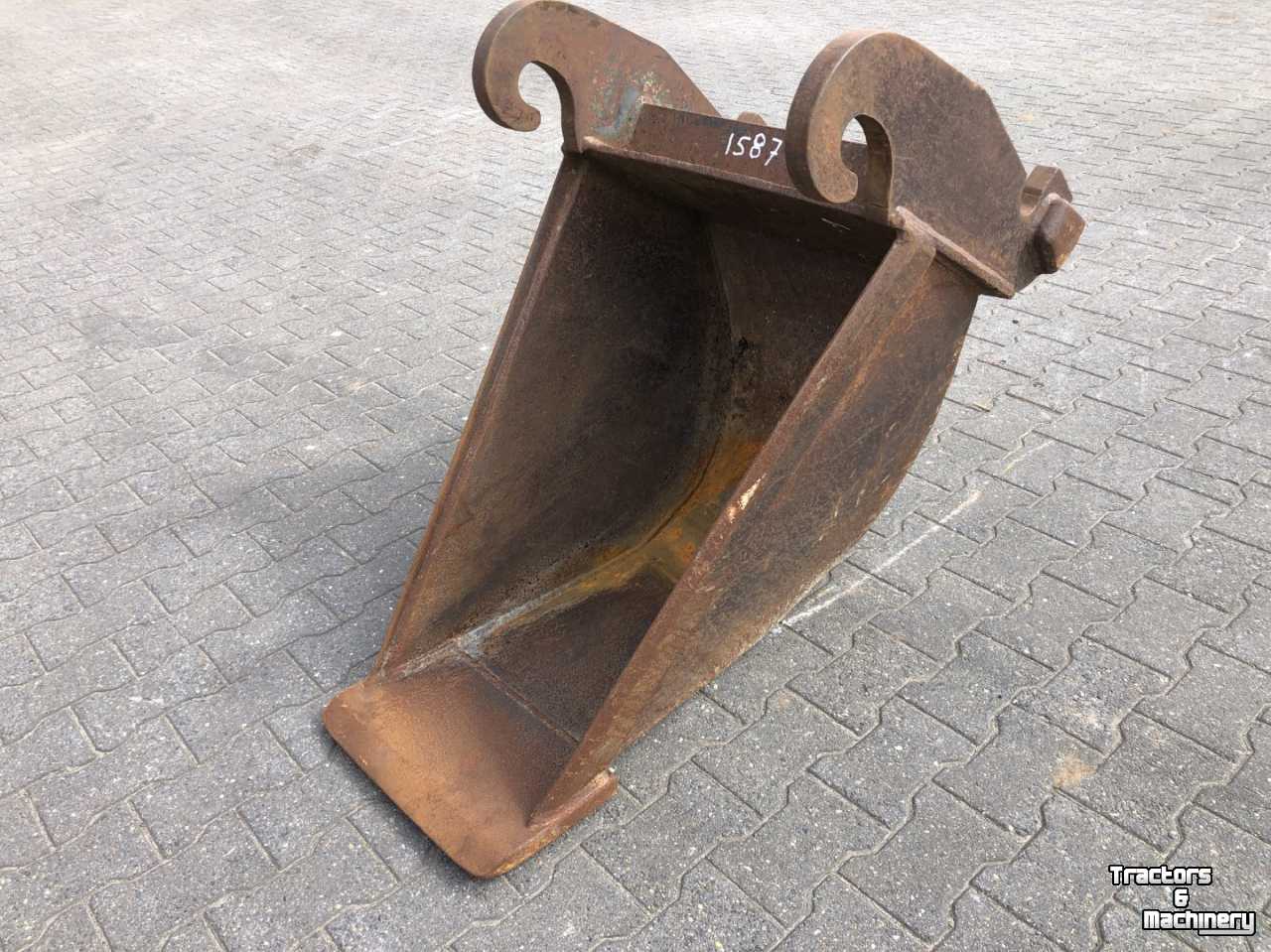 Trapezoidal buckets  Tapse bak 45-65 cm CW2