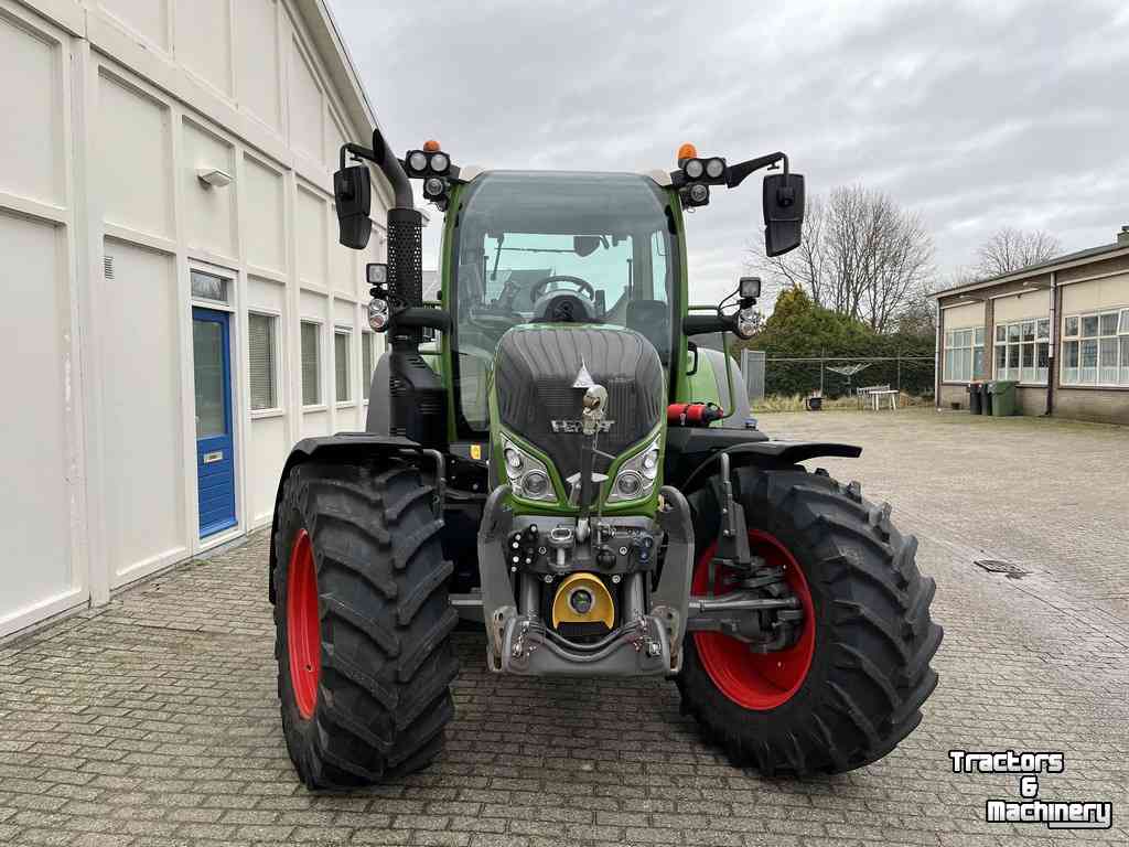 Tractors Fendt 514 S4 Profi Plus