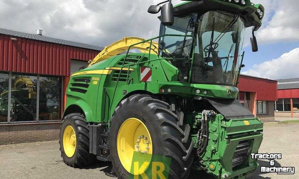 Forage-harvester John Deere 8500i Veldhakselaar Selfpropelled Forage Harvester