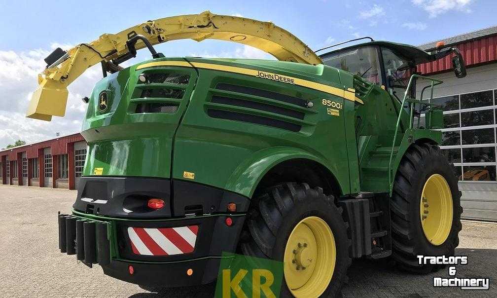 Forage-harvester John Deere 8500i Veldhakselaar Selfpropelled Forage Harvester